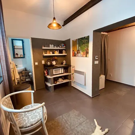 Lačeladná - Tinystudio